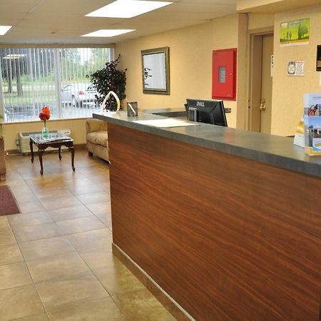Airport Inn Flint Kültér fotó